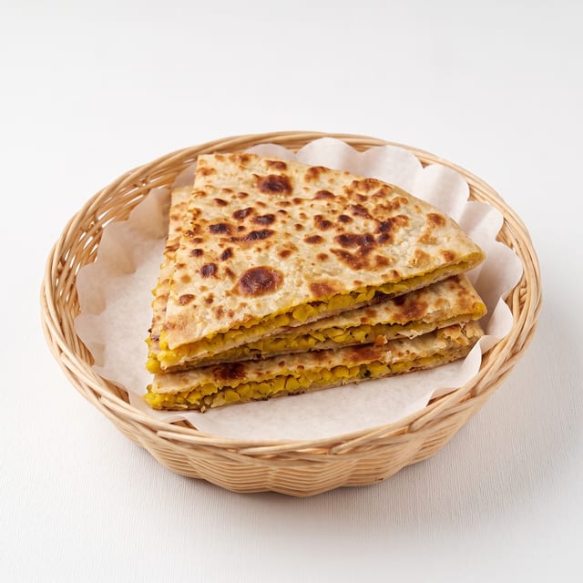 Aloo Naan (Potatoes).